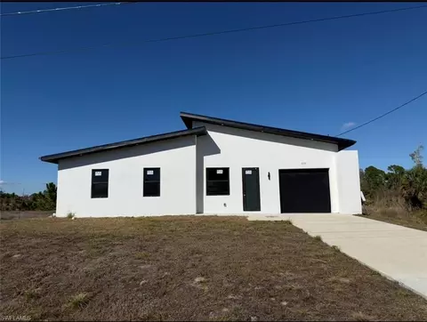 3107 Meadow Rd, Lehigh Acres, FL 33974