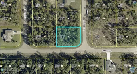 848 Gedeon Rd, Lehigh Acres, FL 33974