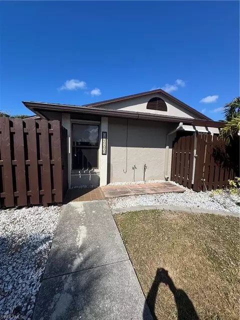 12966 Cherrydale Ct, Fort Myers, FL 33919