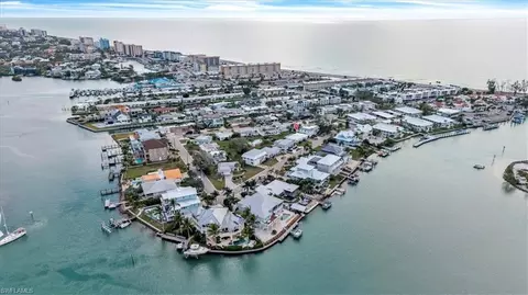 904 Inlet Cir, Venice, FL 34285