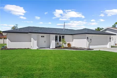 27670 Garrett St, Bonita Springs, FL 34135