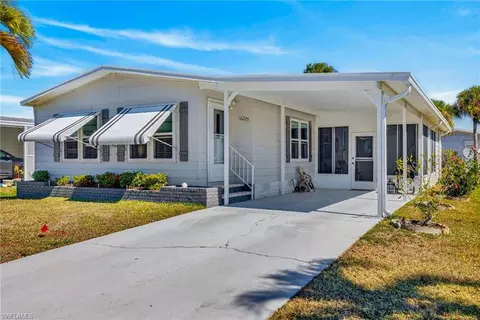 16225 Asheboro Ct, Fort Myers, FL 33908