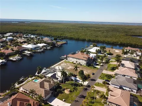 2838 SW 49th Ter, Cape Coral, FL 33914