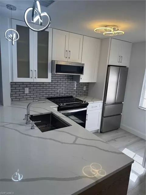 6300 S Pointe Blvd #456, Fort Myers, FL 33919