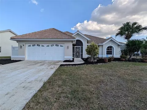 11390 Waterford Village Dr, Fort Myers, FL 33913