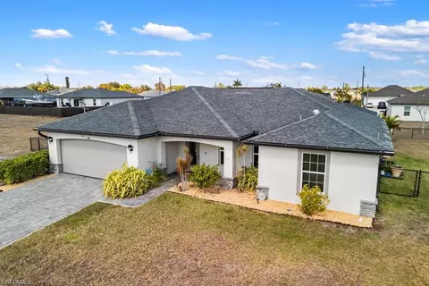 101 NW 25th Ter, Cape Coral, FL 33993