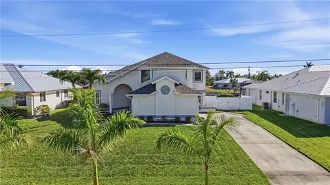 1722 SW 45th St, Cape Coral, FL 33914