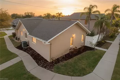 1031 SE 8th Ter #2H, Cape Coral, FL 33990