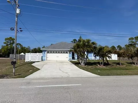 303 Wilmington Pkwy, Cape Coral, FL 33993