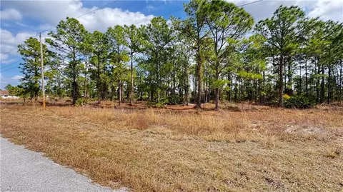 727 Randall Ave E, Lehigh Acres, FL 33974 photo 3