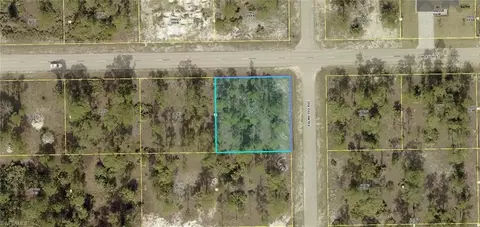 901 W 17th St, Lehigh Acres, FL 33972