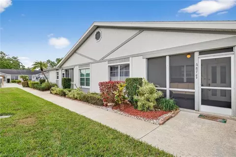 6874 Bogey Dr, Fort Myers, FL 33919