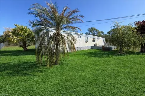 2204 Tucker Ln, North Fort Myers, FL 33917