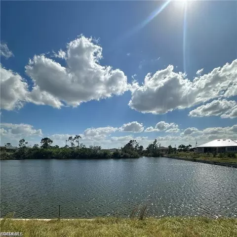 1800 NW 30th Ter, Cape Coral, FL 33909