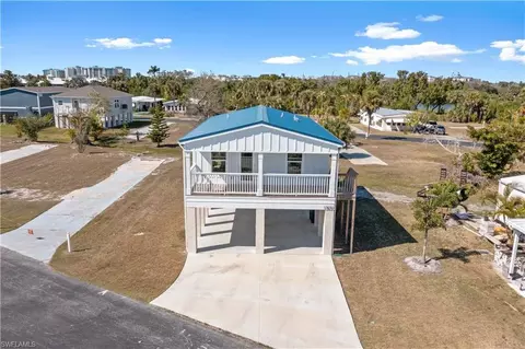 13650 Knot Dr, Fort Myers, FL 33908
