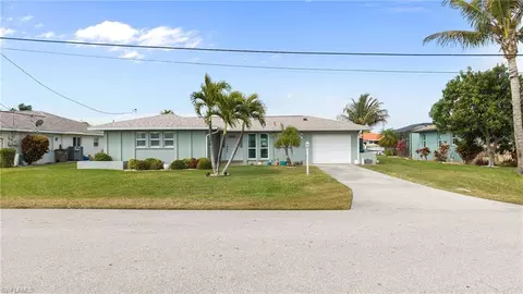 4528 SE 1st Pl, Cape Coral, FL 33904