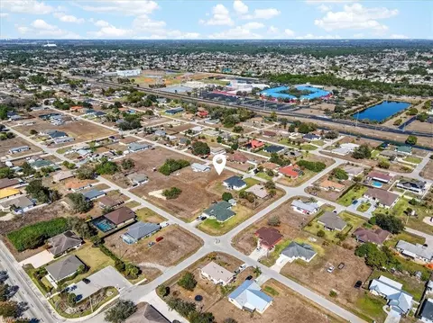 4505 6th St W, Lehigh Acres, FL 33971