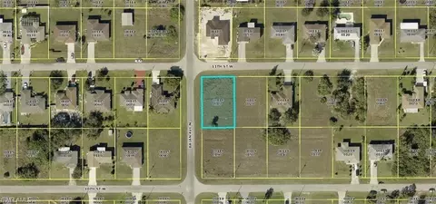 3815 11th St W, Lehigh Acres, FL 33971