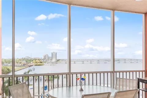 2745 1st St #603, Fort Myers, FL 33916