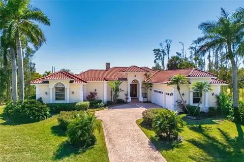 8460 Belle Meade Dr, Fort Myers, FL 33908