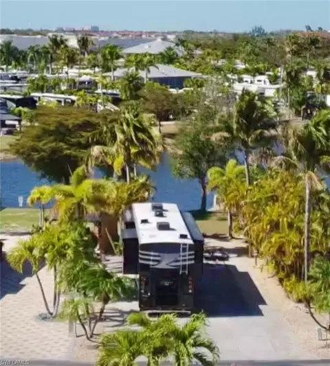 662 Barracuda Bnd, Fort Myers Beach, FL 33931