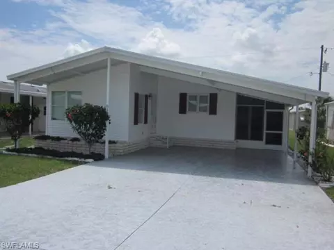 5101 Fiddleleaf Dr, Fort Myers, FL 33905