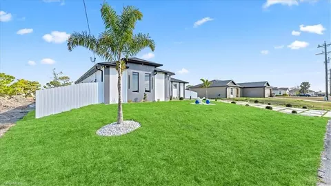 2711 Van Buren Pkwy, Cape Coral, FL 33993