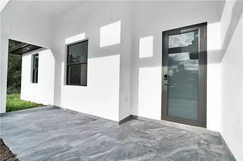 1018 Calvin Ave, Lehigh Acres, FL 33972