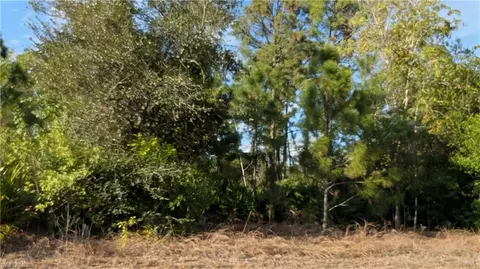 4914 2nd St W, Lehigh Acres, FL 33971