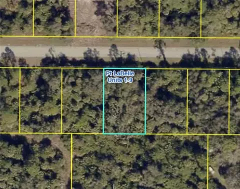 8021 Windswept Cir, Labelle, FL 33935