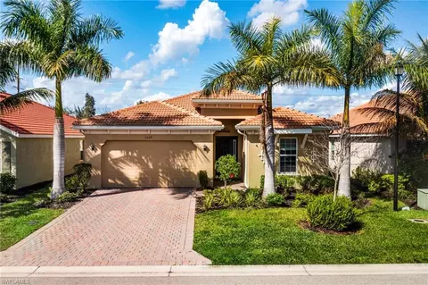 3028 Royal Gardens Ave, Fort Myers, FL 33916