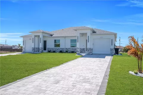 322-324 Poplar St, Lehigh Acres, FL 33974