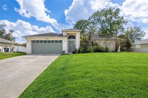 14200 Carlotta St, Fort Myers, FL 33905