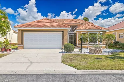 9918 Las Casas Dr, Fort Myers, FL 33919