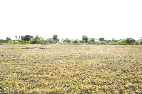 305 NW 24th Ave, Cape Coral, FL 33993