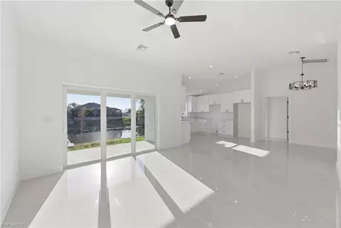 2105 NE 1st Ave, Cape Coral, FL 33909