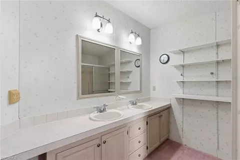 Bath - 11250 Stringfellow Rd, Bokeelia, FL 33922 photo 2 of 3