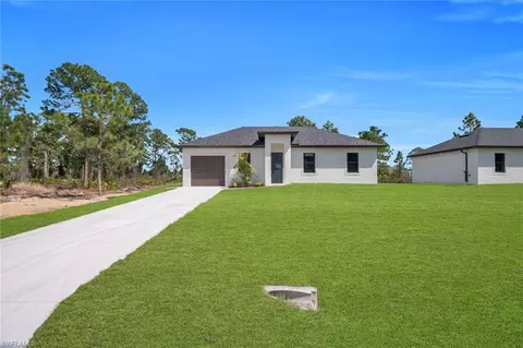 635 Summit Ave S, Lehigh Acres, FL 33974