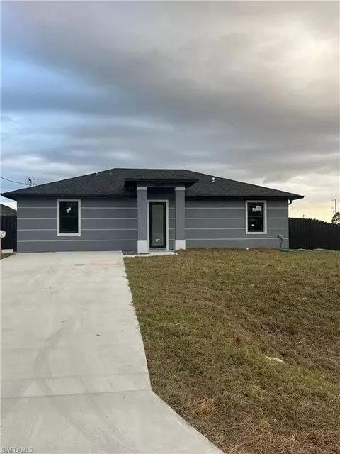 2919 30th St W, Lehigh Acres, FL 33971