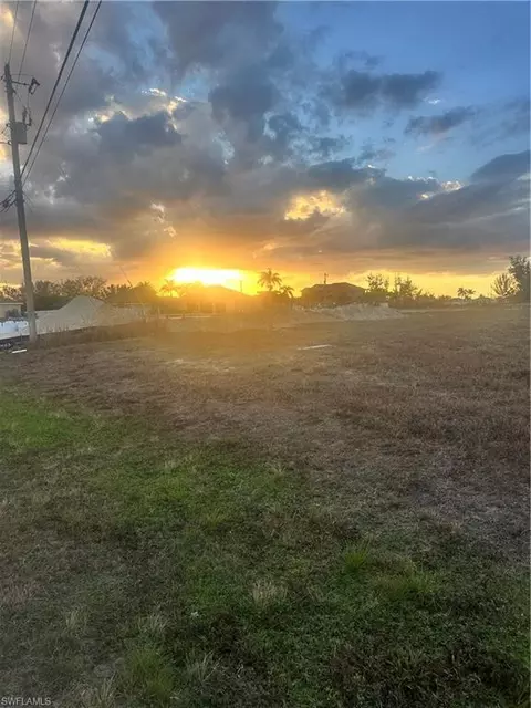1901 NW 13th St, Cape Coral, FL 33993