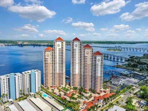 2104 W First St #2304, Fort Myers, FL 33901