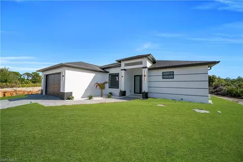 697 Whitmore Loop, Lehigh Acres, FL 33972 photo 7