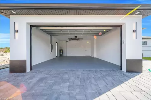 697 Whitmore Loop, Lehigh Acres, FL 33972 photo 8