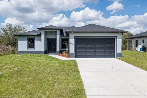 2604 73rd St W, Lehigh Acres, FL 33971