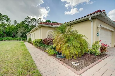 15216 Ligustrum Ln, Alva, FL 33920