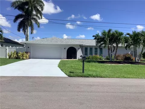 107 SE 39th St, Cape Coral, FL 33904