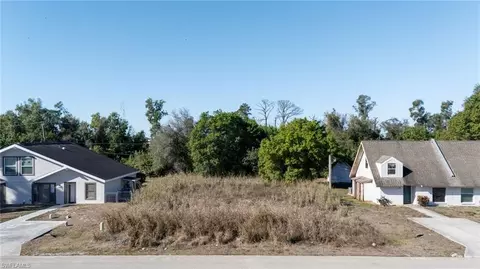 17454456 Dumont Dr, Fort Myers, FL 33967