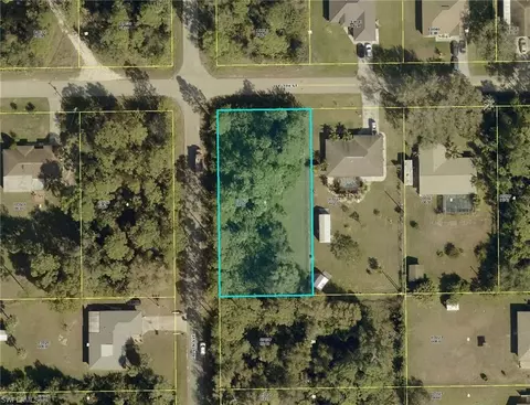 300 E 7th St, Lehigh Acres, FL 33972