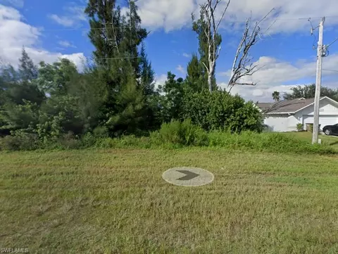 1929 SW 4th St, Cape Coral, FL 33991