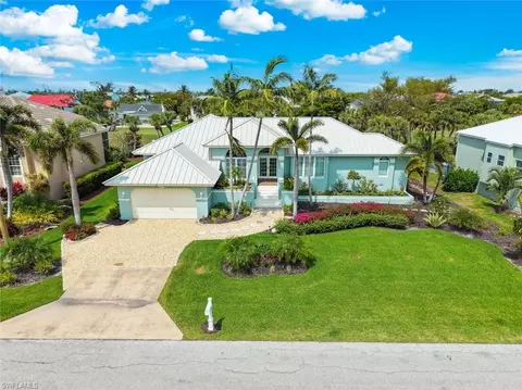1238 Par View Dr, Sanibel, FL 33957